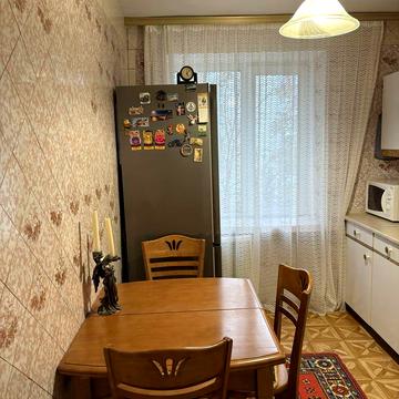 Незалежності бульв. (50 років Жовтня), 4-А