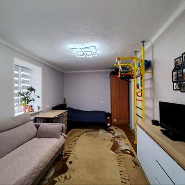 Олеся Гончара вул., 7