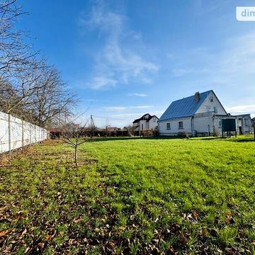 Продаж 3к Дім вулиця Малинна