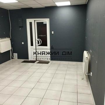 Бориспільська вул., 9