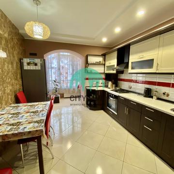 Європейська пл., 3