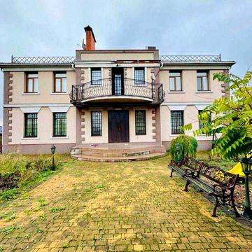 Терміново будинок 640кв.м з ремонтом, Троєщина, Можно під комерцію!!!