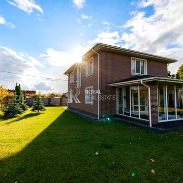 Молодіжна вул.