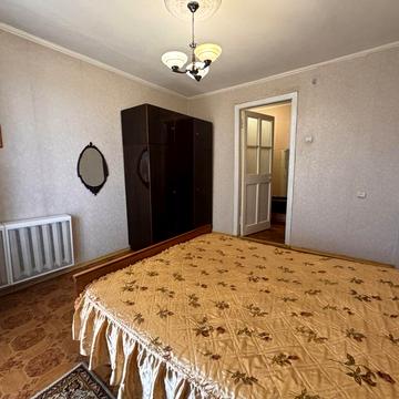 Соборна вул. (Радянська), 12