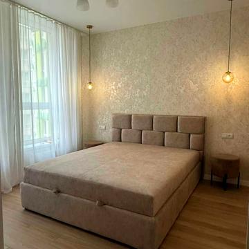 Олеся Бердника вул., 1-В