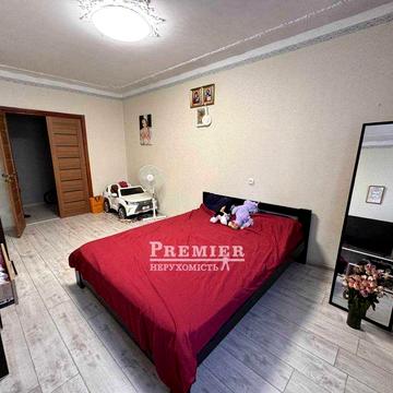 Продам 3-х кімнатну квартиру 61 кв.м