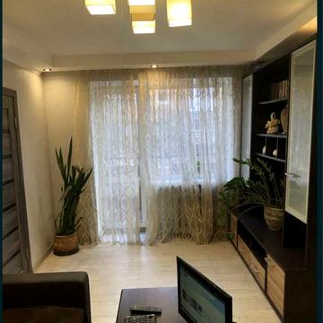 продам 2 кім з ремонтом та меблями