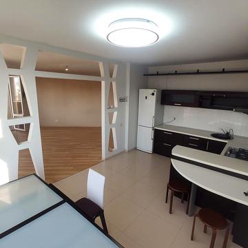 Раїси Окіпної вул., 4