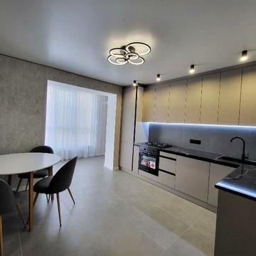 В продажі однокімнатна новобудова з свіжим ремонтом