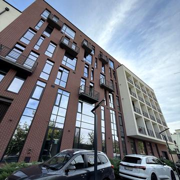 Газова вул., 7