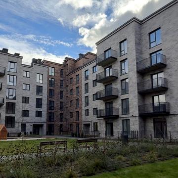 Краківська, 1