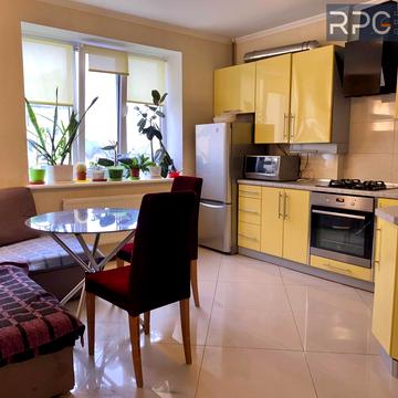 Миру вул., 13