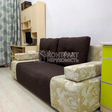 Продаж  гостинки м. Ярослава Мудрого