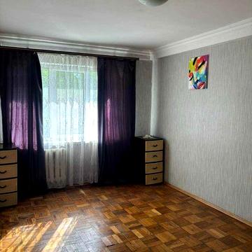 продам 2-х кімн. метро Васильківська