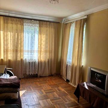 продам 2-х кімн. метро Васильківська