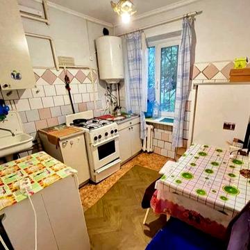 Продам 1к квартиру на Титова