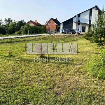 Молодіжна вул., 27