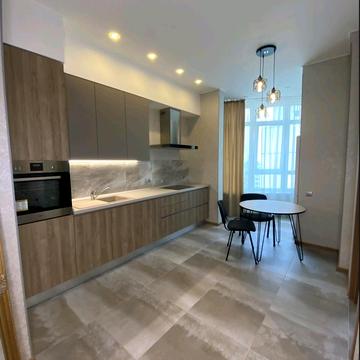 Італійський бульв., 1б