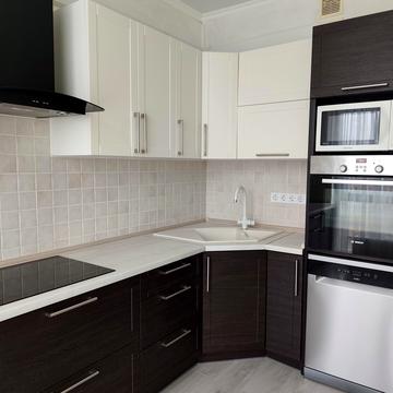 Генуезька вул., 24Д