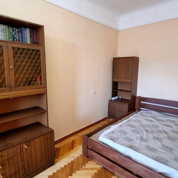 Будівельників вул., 22/11