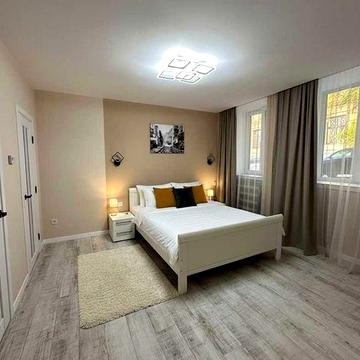 Оренда однокімнатної квартири по вулиці Княжа 2 (світло не вимикають)