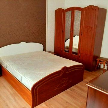 Базарна вул., 3