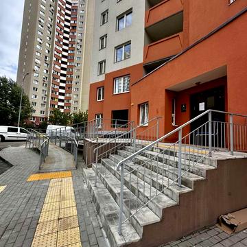 Милославська вул., 18