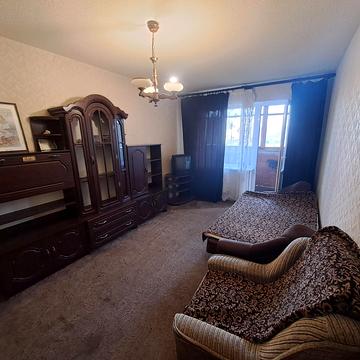 Милославська вул., 25