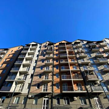 Героїв Крут вул., 8