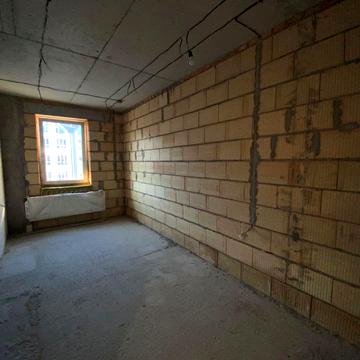 Героїв Крут вул., 8