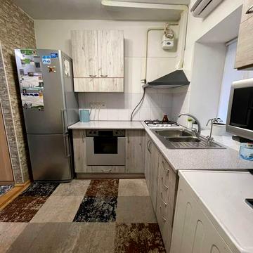 Водопровідна вул., 2/4