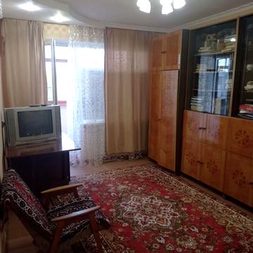 Івана Миколайчука вул., 60