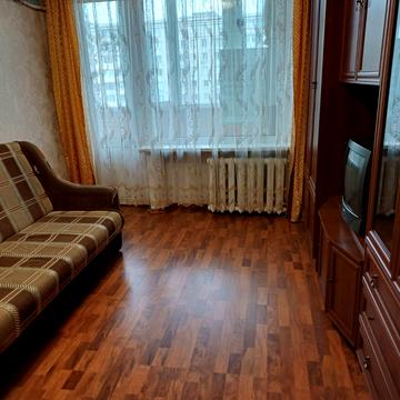 Мілютенка вул., 38