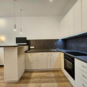 Миколи Пимоненка вул., 19