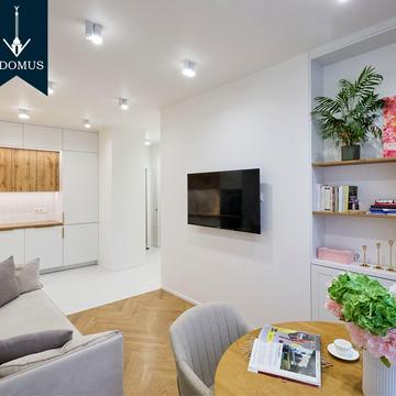 Салютна вул., 2к8