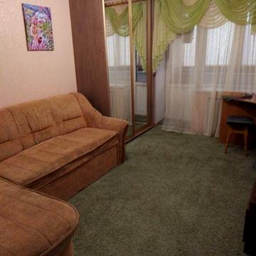 Сдам 2-кімнатну квартиру Космонавтів, пл.Перемоги 1 поверх