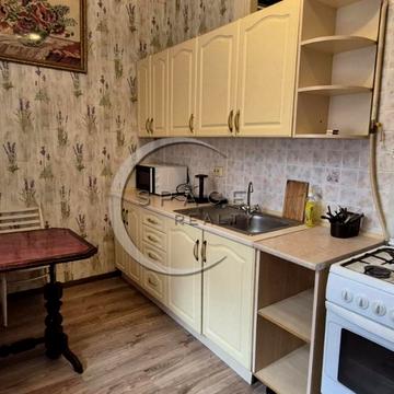 Лютеранська вул., 11-Б