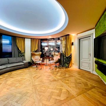 Голосіївський просп. (40-річчя Жовтня), 60