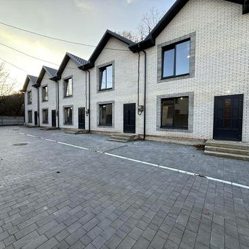 Таунхаус в місті