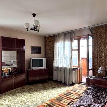 Продам просторную 4-х комнатную квартиру