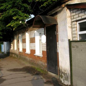 Продам часть дома по ул. Бориса Тена(р-н житнего автовокзала, рынка)