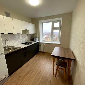 Ігоря Самострова вул., 11