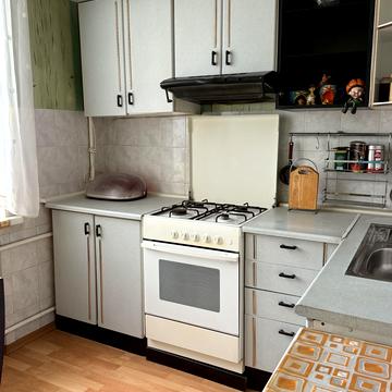 Леоніда Жаботинського вул. (Правди), 33