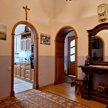 Саксаганського вул., 38-Б