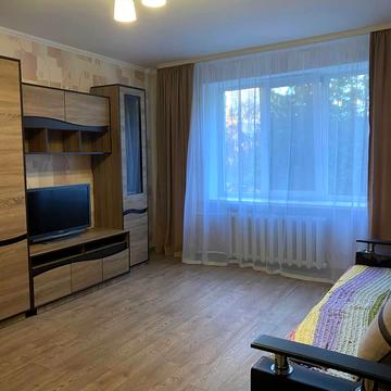 Героїв Поліції вул., 21