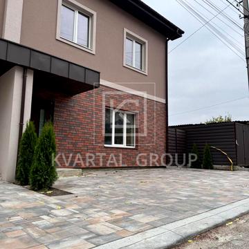 Центральна вул., 30