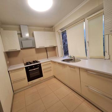 Автозаводська вул., 17