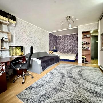 Ярослава Баїса вул. (Володимира Висоцького), 23