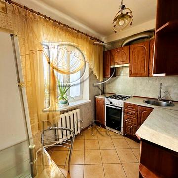 Івана Дзюби вул. (Сімї Сосніних), 8