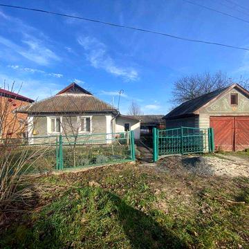 Продаж будинку в мальовничому Чорному Острові